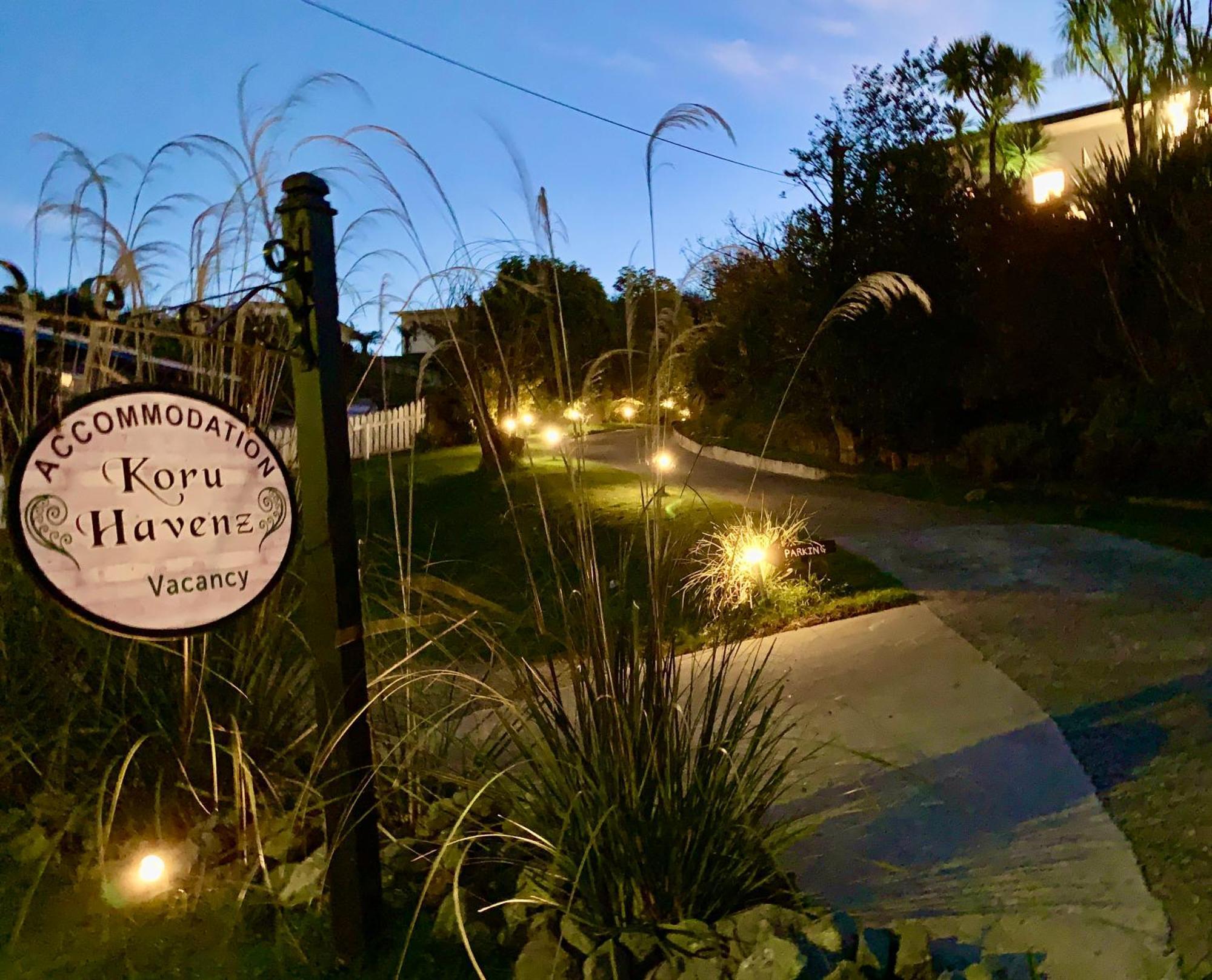 Koru Havenz Hotel Picton Exterior photo